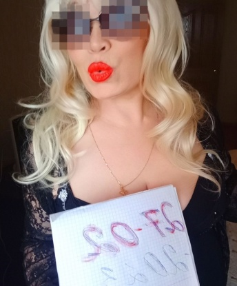 Я создам теплую и атмосферную обстановку, в которой ты просто растворишься.
💋 Мои услуги настолько разнообразны, что ты обязательно найдешь то, что придется по вкусу именно тебе. Я мастер эротического массажа, страстной стриптизерши, фантазерки и способна выполнять даже самые смелые желания. Со мной вполне возможен GFE, чтобы ты почувствовал себя любимым.
📸 В моем фотоальбоме ты найдешь реальные и горячие фото, которые лишь намекают на то, что тебе предстоит испытать на своей коже. Я обладаю сексуальной фигурой, губками, которые просто созданы для поцелуев, и нежными ручками, которые сделают тебя счастливым.
📣 Мои клиенты оставляют положительные отзывы, говоря о моей открытости, чуткости и способности прочитать и удовлетворить твои самые сокровенные желания. Я ценю каждого своего клиента, поэтому ты можешь быть уверен, что каждая минута проведенная со мной будет наполнена страстью и лаской.
🌟 Позволь мне стать твоей ночной феей, которая сделает твои самые яркие фантазии реальностью. Жду тебя в Москве с нетерпением! 💌 Екатерина